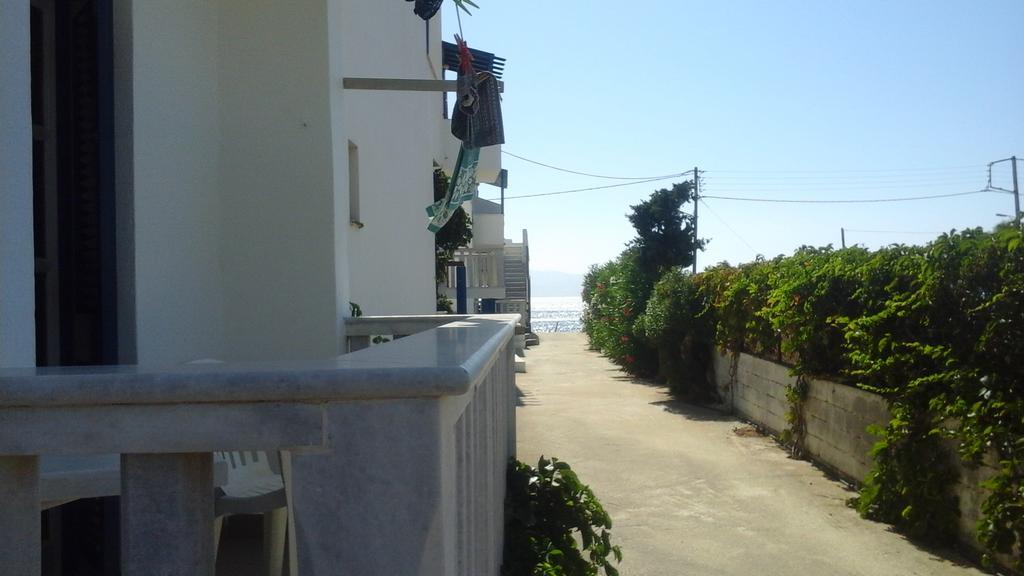O Fotis Aparthotel Agios Prokopios  Exterior photo